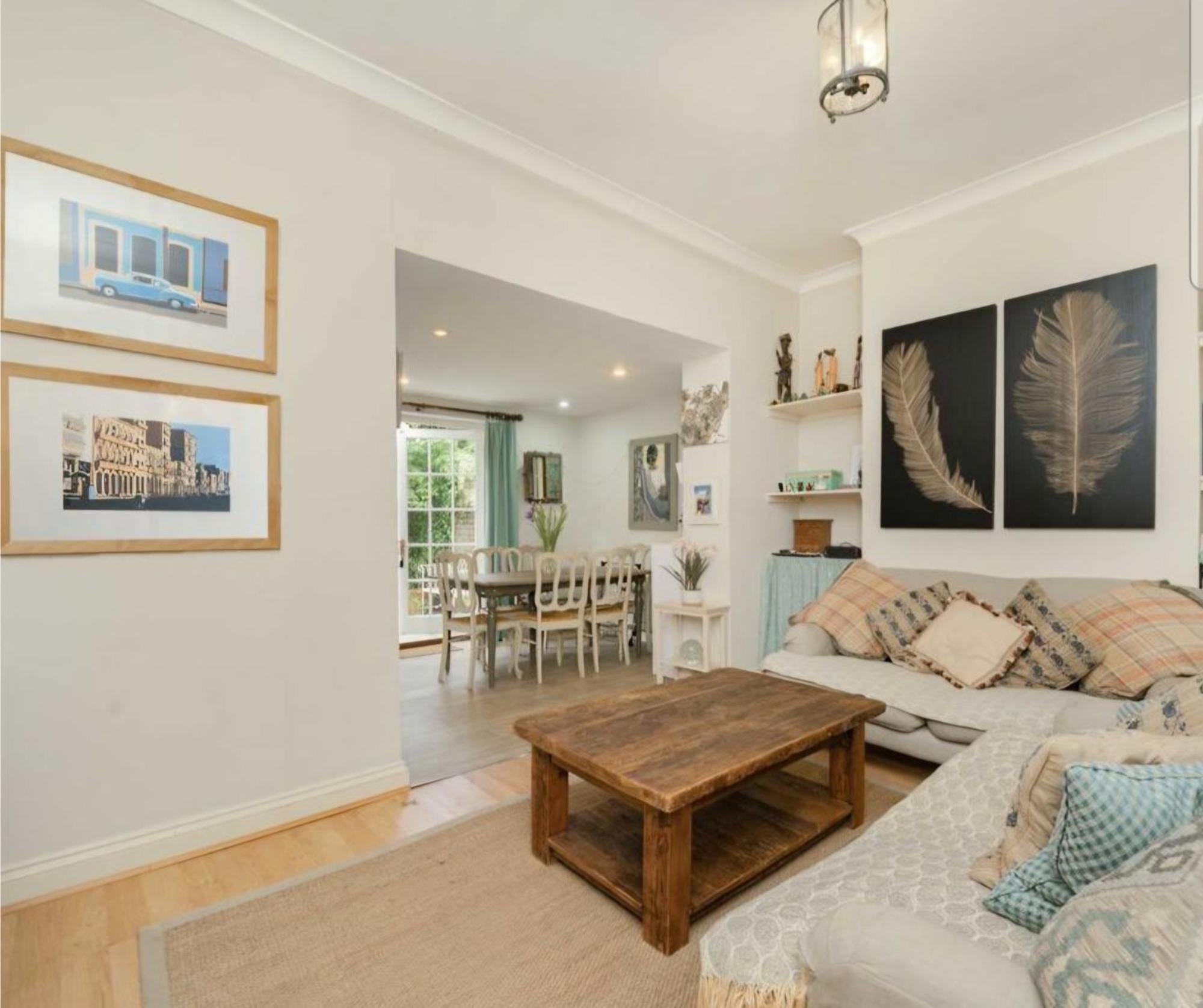 Appartamento Spacious One Bedroom Flat Londra